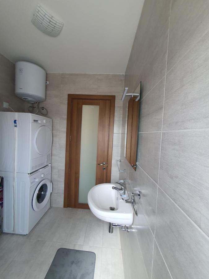 Pretty 2 Bedroom Apartment With Shared Pool เซนต์พอลส์เบย์ ภายนอก รูปภาพ